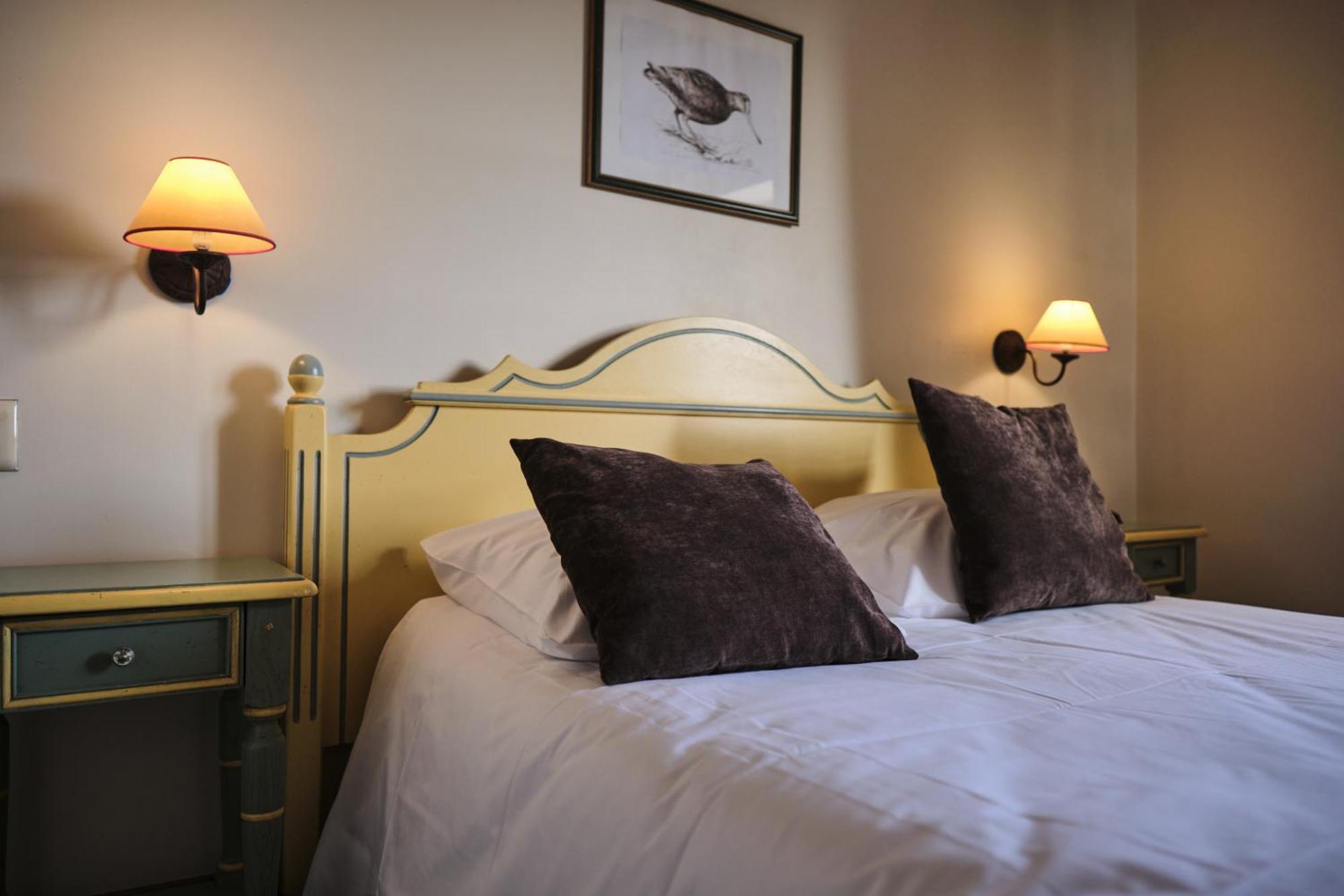 Hostellerie De La Tour D'Auxois Saulieu Luaran gambar