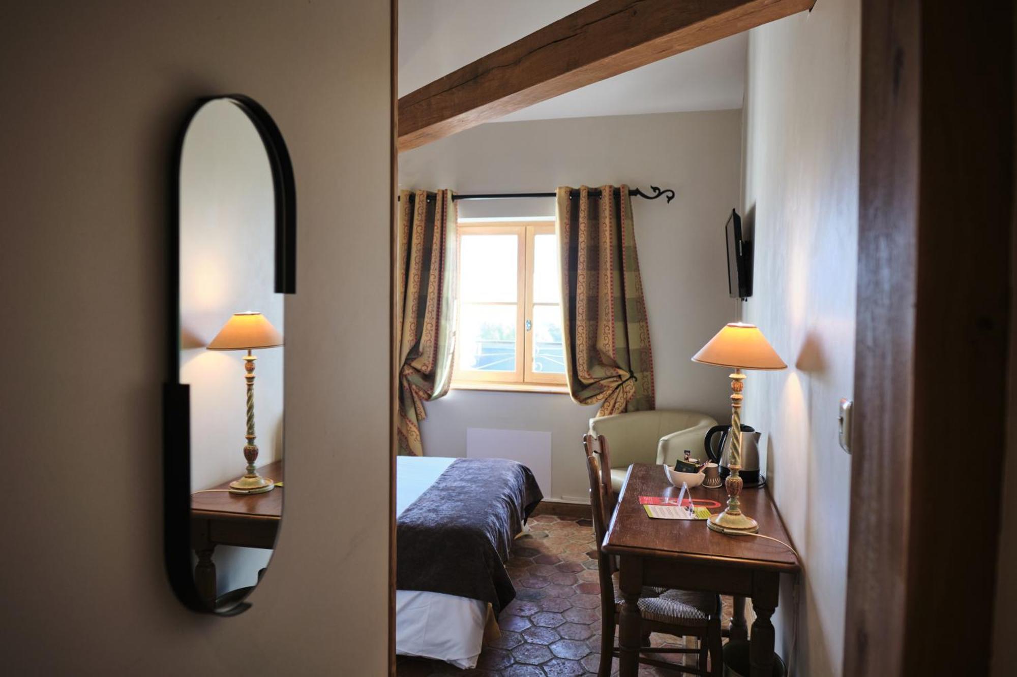 Hostellerie De La Tour D'Auxois Saulieu Luaran gambar