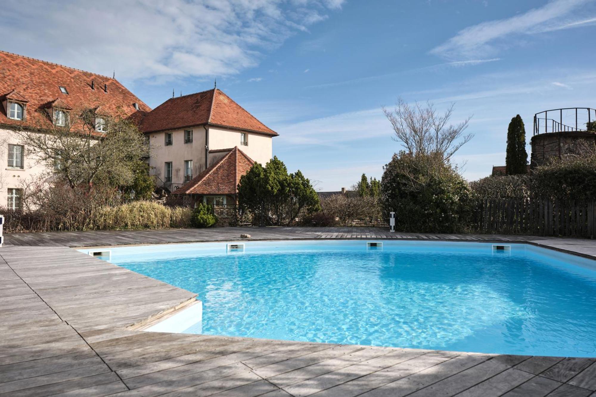 Hostellerie De La Tour D'Auxois Saulieu Luaran gambar