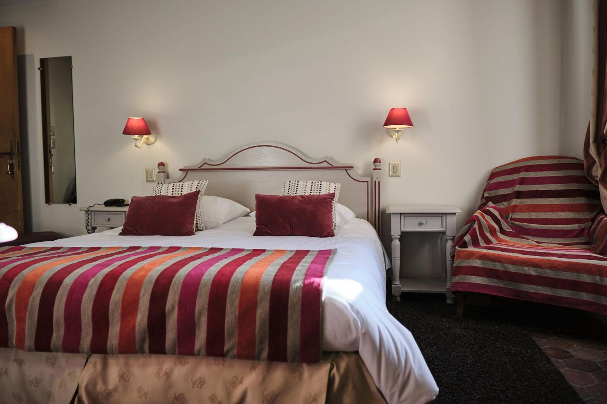 Hostellerie De La Tour D'Auxois Saulieu Luaran gambar