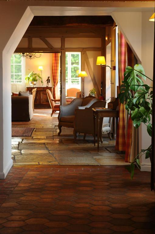 Hostellerie De La Tour D'Auxois Saulieu Luaran gambar