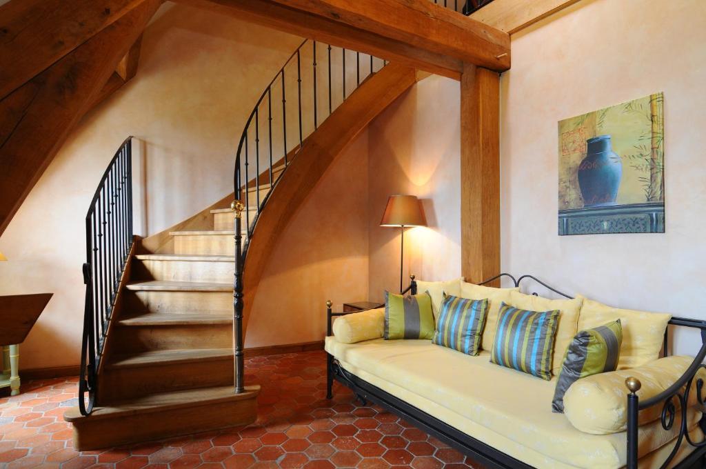 Hostellerie De La Tour D'Auxois Saulieu Luaran gambar